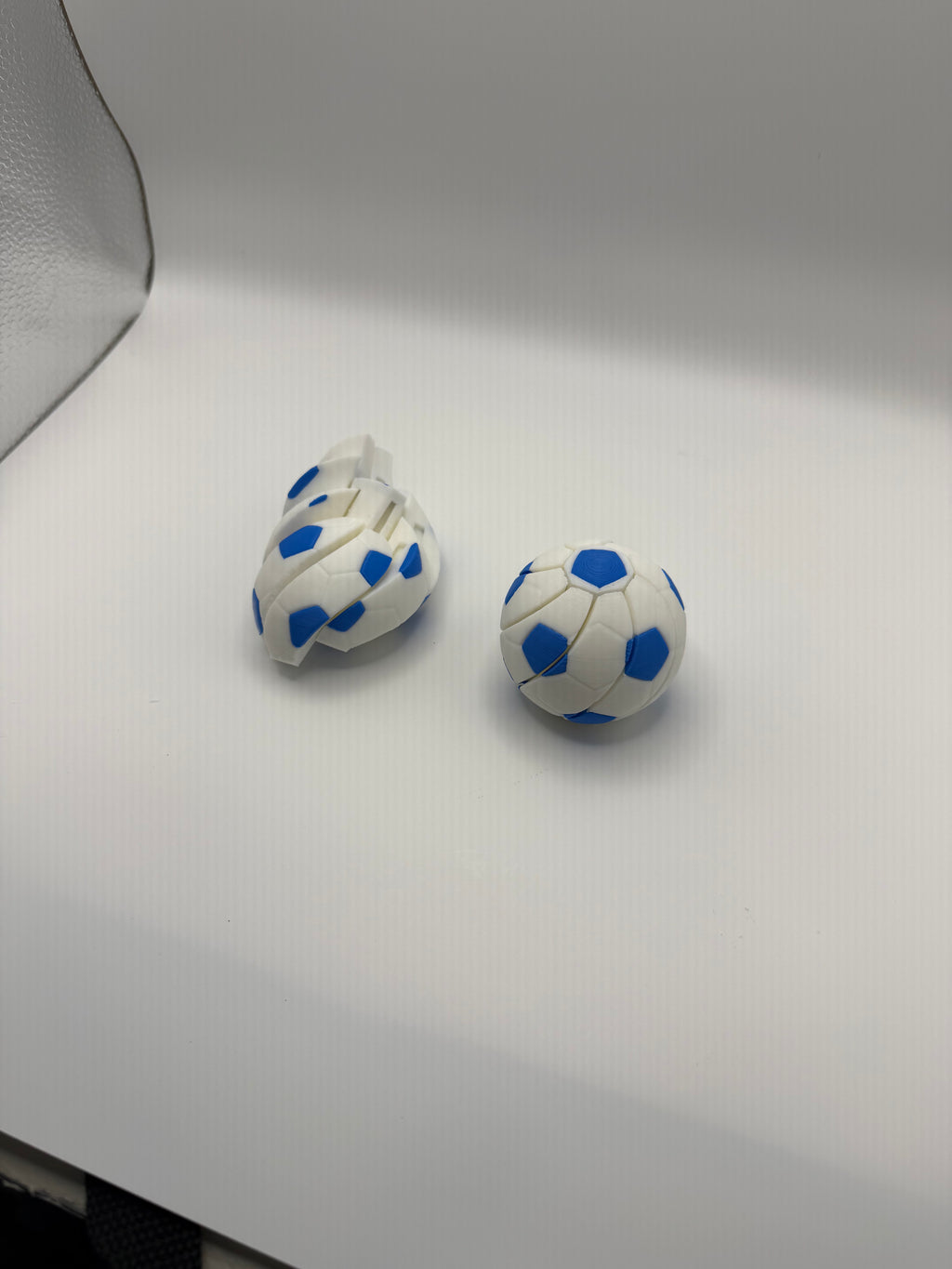 Fidget - Collapsing Soccer Ball